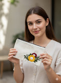סדנת רקמה על תיק קטן - Embroidery Pouch Workshop